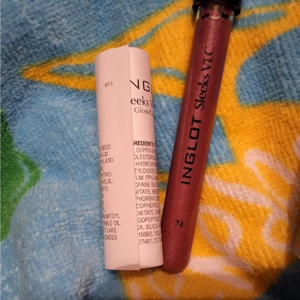 NWT Inglot Sleeks V.L.C Lip Gloss #74